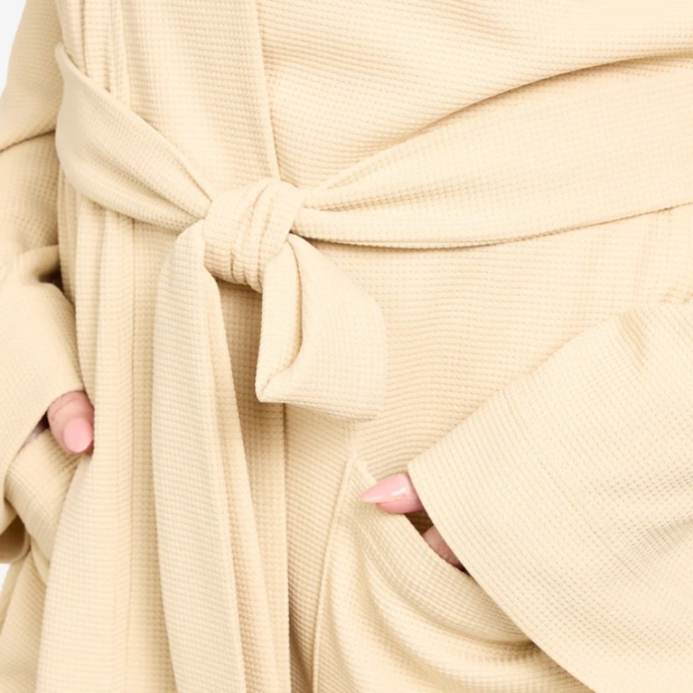 Women's Cream Robe - Picture 5 of 6
